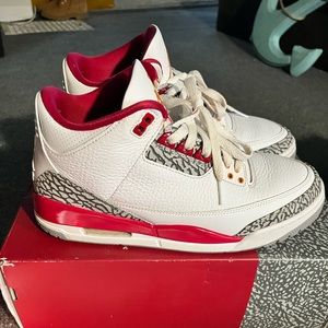 Air Jordan 3 Cardinals